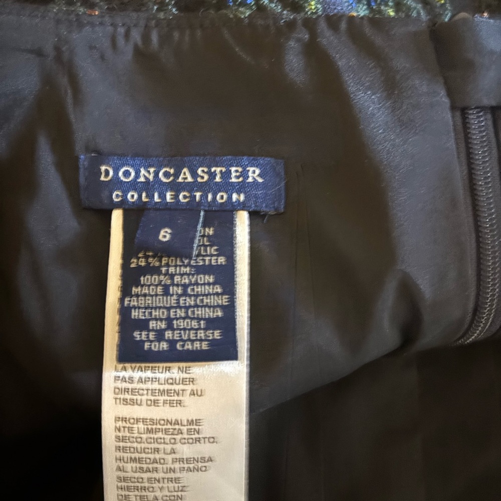 Doncaster Black and Green Blazer Tailored Suit Jacket and skirt - Picture 8 of 15